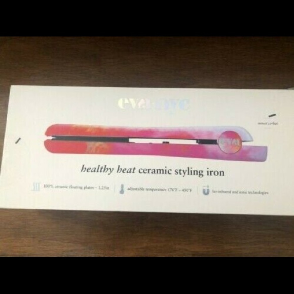 eva.nyc hair straightener